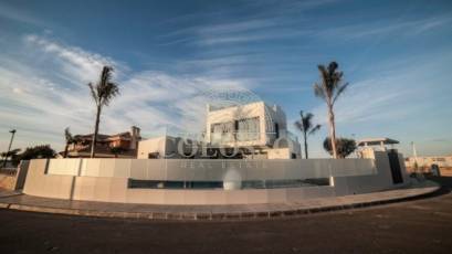 Resale - Villa -
Orihuela Costa - La Zenia