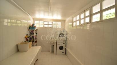 Resale - Villa -
Torrevieja - Centro