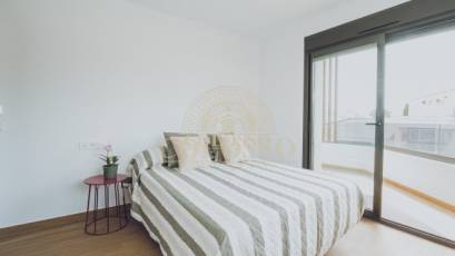 Revente - Apartamento -
Redován