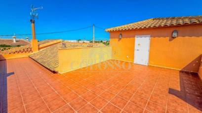 Resale - Chalet -
Rafal