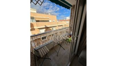 Resale - Apartamento -
Torrevieja - La Mata