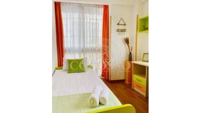 Resale - Piso -
Benidorm - Poniente