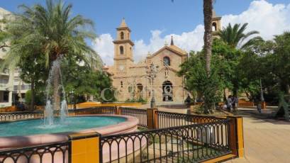 New Build - Bungalow Planta Alta -
Torrevieja - Lago jardin
