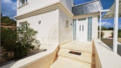 Resale - Villa de Lujo -
Polop - Urbanizaciones