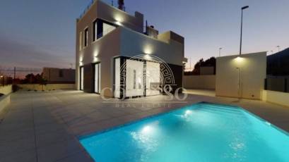 Resale - Chalet -
Polop - Alberca