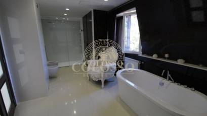 Resale - Villa -
Cullera - Bonavista - Lago San Lorenzo
