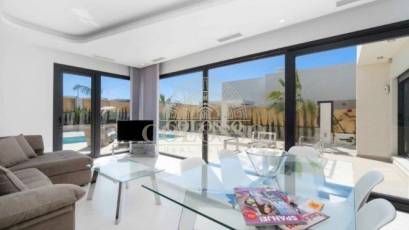 Nouvelle construction - detached -
Benijofar