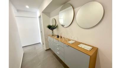 Alquiler - Apartamento / piso -
Torrevieja - Centro