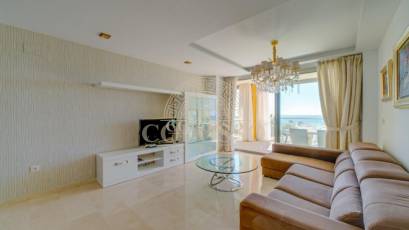 Resale - Apartamento -
Villajoyosa - Paraiso