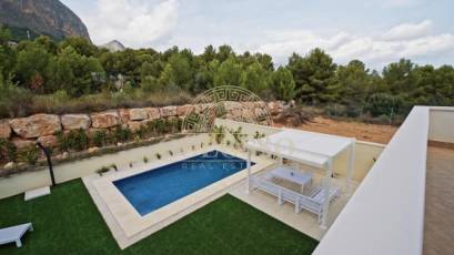 Resale - Villa de Lujo -
Polop - Urbanizaciones