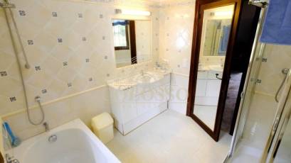 Resale - Villa -
Benissa - Fustera