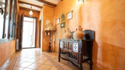 Resale - Inmueble singular -
San Miguel de Salinas - CENTRO