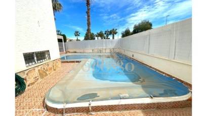 Alquiler - Villa -
Guardamar del Segura