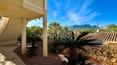 Resale - Villa -
Calpe - Cometa