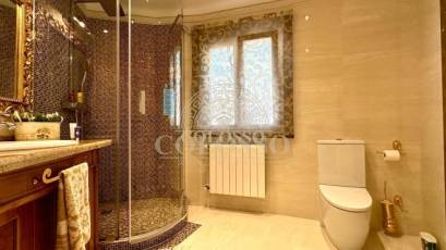 Resale - Villa -
Calpe - Cometa