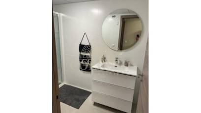 Resale - Apartamento -
Torrevieja - La Mata