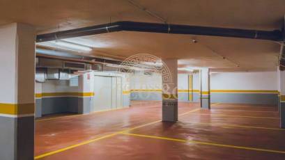 Revente - Apartamento -
Redován