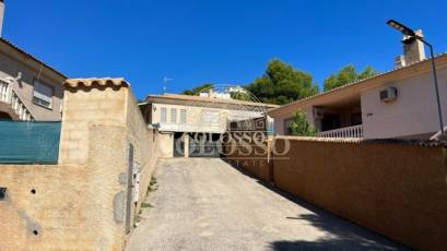 Resale - Chalet -
Godelleta - El bosque