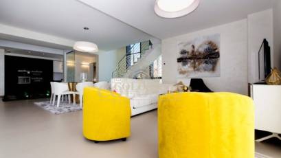 Resale - Villa -
Orihuela Costa - Campoamor