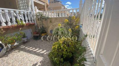 Resale - Casa Tipo Dúplex -
Torrevieja - Habaneras