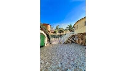 Resale - Villa -
Calpe - Cometa