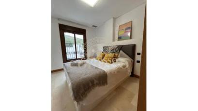Alquiler - Apartamento / piso -
Guardamar del Segura - Urbanizaciones