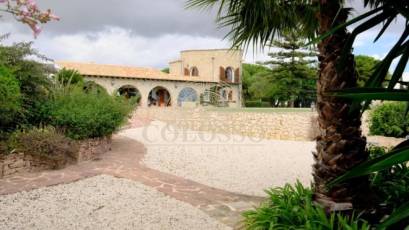 Resale - Villa -
Benissa - Fustera