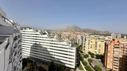Alquiler - Apartamento -
Villajoyosa - Cala de finestrat