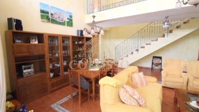 Resale - Chalet -
Orihuela Costa - Punta Prima