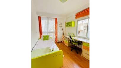 Resale - Piso -
Benidorm - Poniente