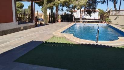 Alquiler - Villa -
San Miguel de Salinas
