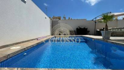 Resale - Casa -
Orihuela Costa - Los Altos